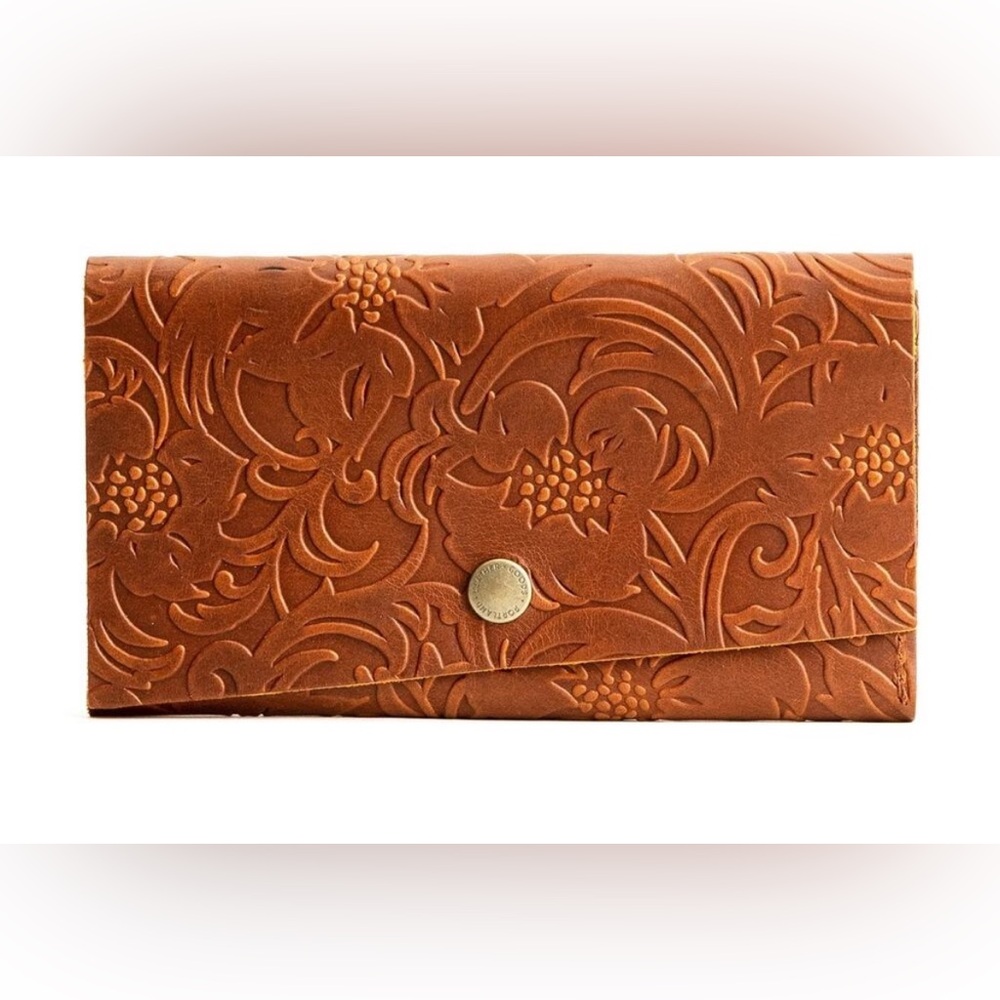 NEW Portland Leather Rancher Wallet in Meadow